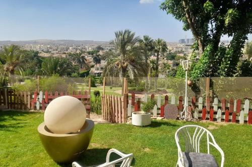 شقة أمام مول اركان فيو عالمي استقبال المطار مجانا