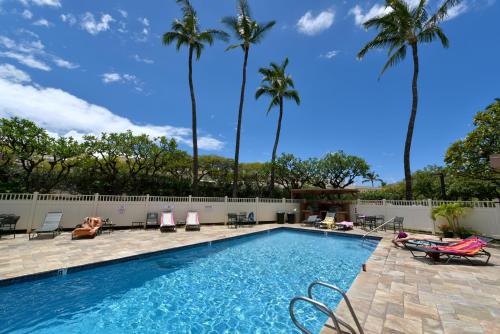 Bazén v ubytování Kihei Akahi D402 · AKH D402 2BD Condo Across Beach Ocean View AC nebo v jeho okolí