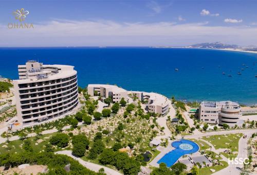 an aerial view of a resort and the ocean at Ohana Village in Phương Phi