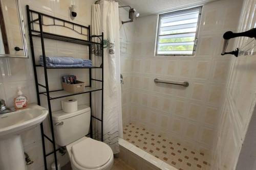 Koupelna v ubytování El Faro Apart with Jacuzzi AC free Wifi Fully Equipped