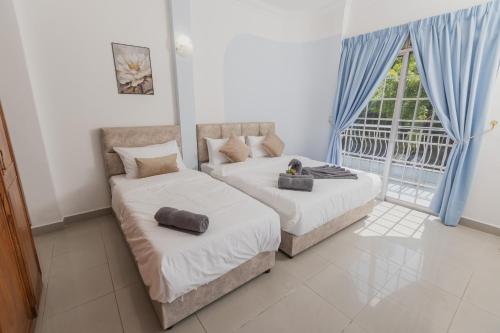 Un ou plusieurs lits dans un hébergement de l'établissement Villa55 w Private swimming pool BBQ Pool table 25pax
