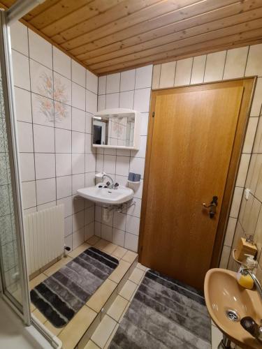 Koupelna v ubytování Haus Schranz