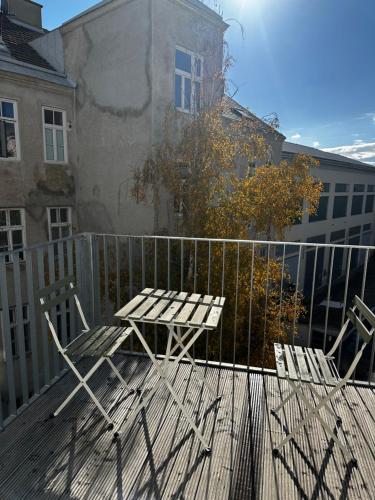 Altbaujuwel mit Terrasse, Top 14