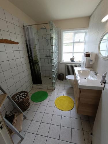 Bilik mandi di Arsalir Guesthouse Vik B&B