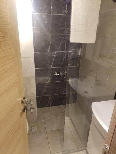 Ένα μπάνιο στο CENTER ROYAL PALACE HOTEl