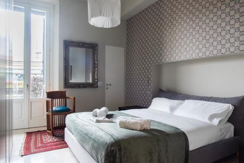 Youhosty - Chinatown Bright and Luxury Apartment