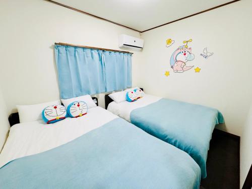 Doraemon Imazen Cute Character Style Japanese Entire House for 6 with 4 Beds Near Public Transport 2 min Walk Direct to Namba Family Friendly