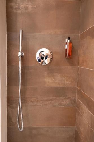 Two-Bedroom Deluxe Apartment with Balcony