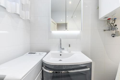 Central Sunny Apartments by JR City Apartments - monthly rental