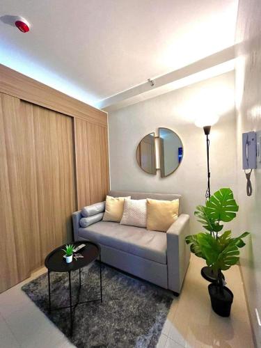 Ruang duduk di Jen staycation