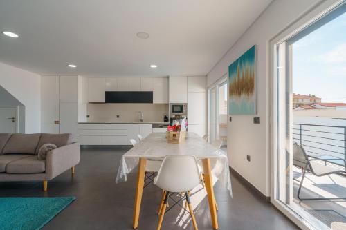 Η κουζίνα ή μικρή κουζίνα στο Silver Villa with ocean view