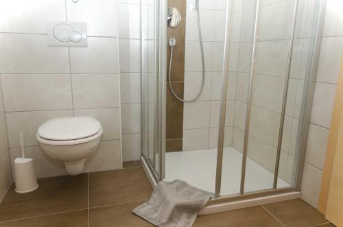Haus Alpin Apartmentsにあるバスルーム
