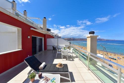 Apartment over the sea Las Canteras MC by VillaGranCanaria