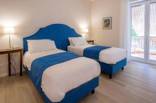 A bed or beds in a room at Apartment Bud