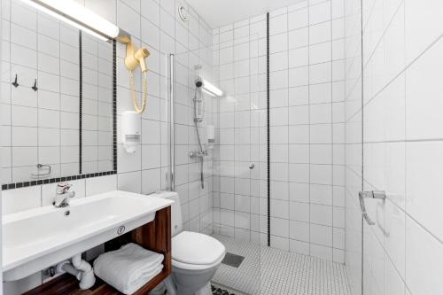 Koupelna v ubytování Lakselv Hotel