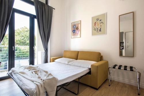 Urban Oasis near Termini with Patio, int1b