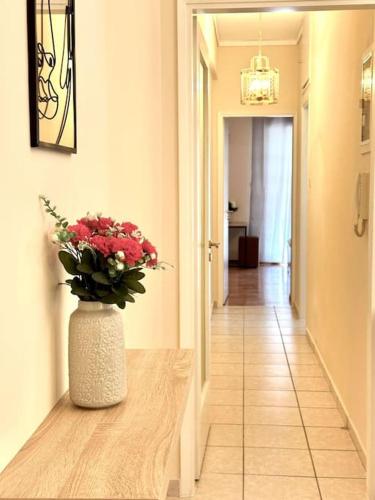 Cozy apartment in Voula