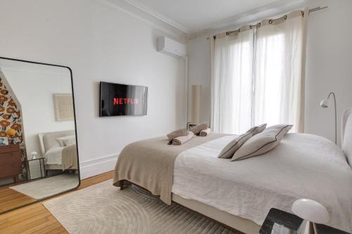 Photo de la galerie de l'établissement Suite Voltaire - Superbe appartement, à Paris