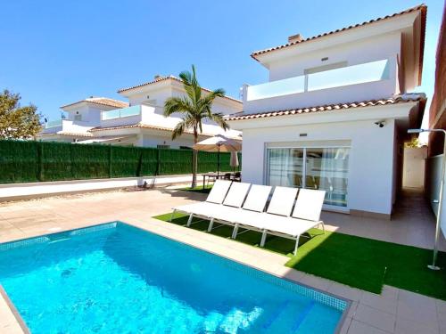 Villa Samira en San Pedro del Pinatar ALQ-M001