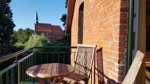 Balkoni atau teres di Ferienwohnung "Backsteinhaus Starkow"