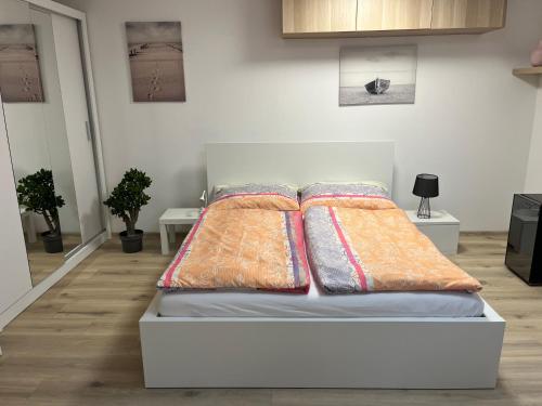 Postel nebo postele na pokoji v ubytování Relax pobyt na břehu Sázavy a na dosah Prahy
