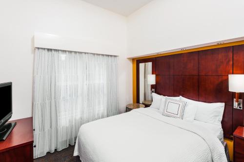 Residence Inn Orlando Airport Image
