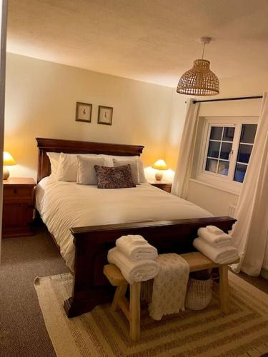 Ένα ή περισσότερα κρεβάτια σε δωμάτιο στο Arlo Townhouse Enniskillen