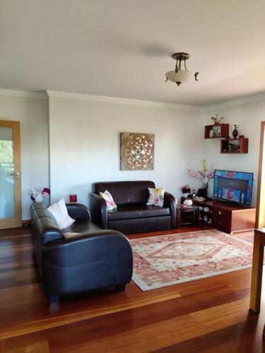 2 bedroom top floor apartment in Albufeira