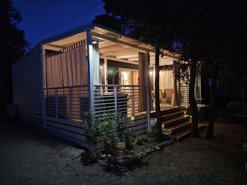Mobile Home Sea Fairy, Biograd na moru