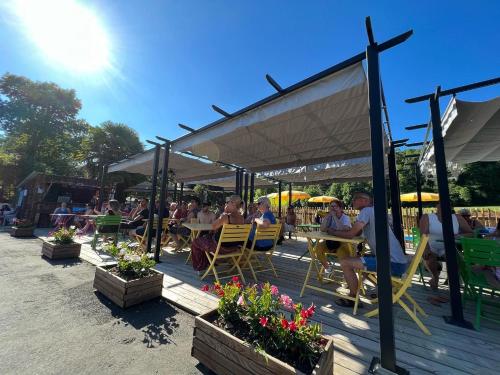 Φωτογραφία από το άλμπουμ του Camping "A l'Ombre des Tilleuls" σε Peyrouse