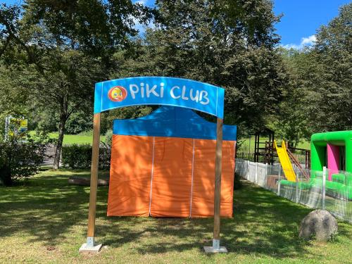 Φωτογραφία από το άλμπουμ του Camping "A l'Ombre des Tilleuls" σε Peyrouse