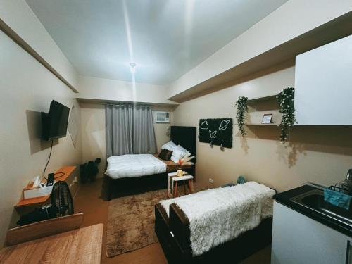 TV a/nebo společenská místnost v ubytování Comfy Sanctuary