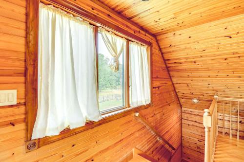 Gambar di galeri bagi Hike and Fish Studio with Pool Access in Shirley! di Fairfield Bay