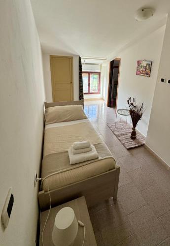 Chambre Simple Spacieuse avec Salle de Bain Privée
