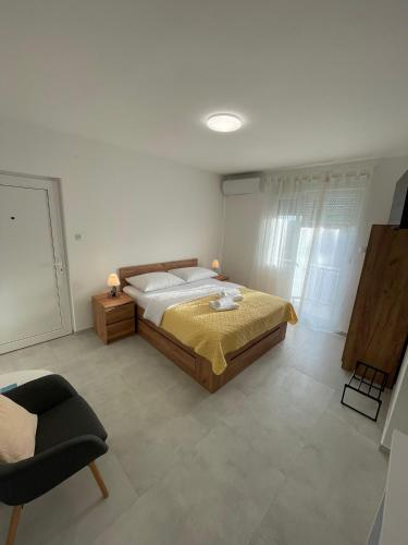 Modern Studio Apartment Iva with Balcony, Free Parking & Wi-Fi, Zadar
