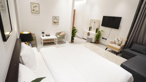 Μια τηλεόραση ή/και κέντρο ψυχαγωγίας στο Boutique-Trade Center