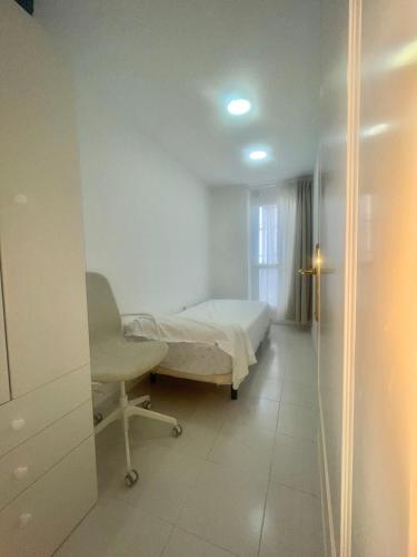 Marbella, two-bedroom apartment,parking ,pool, Golden Mile
