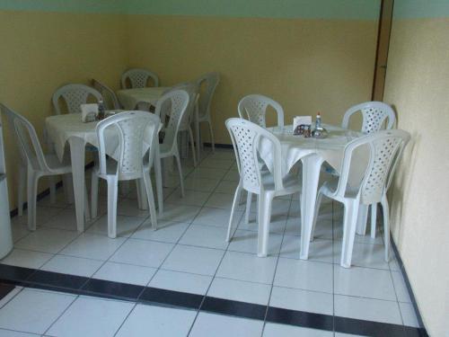 Reštaurácia alebo iné gastronomické zariadenie v ubytovaní Pousada Cariri