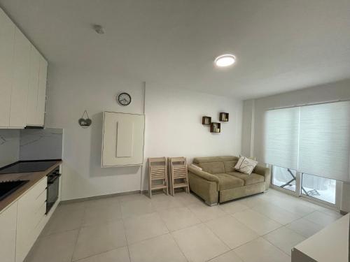 Sunshine Apt Qerret-Golem Beach-Self-Check-in