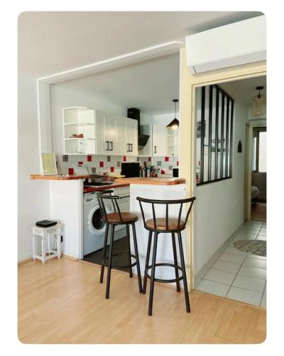 Appartement calme, à 2 pas du Palais des Papes, au 3eme étage
