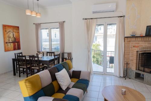 Cozy Greek Apartment