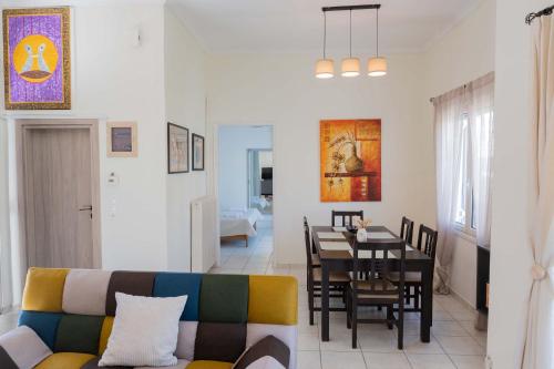 Cozy Greek Apartment