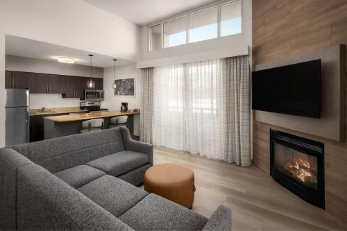 Residence Inn Portland Downtown/RiverPlace Image
