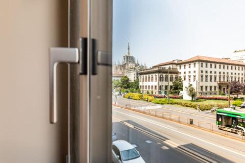 Palazzo Fontana Duomo View Golden House