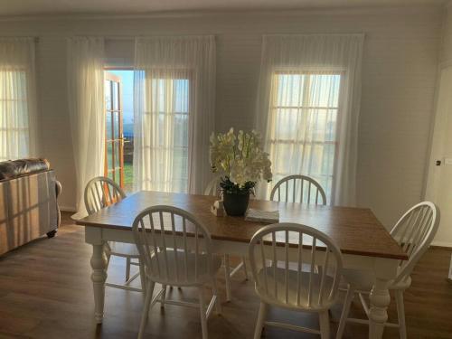 Φωτογραφία από το άλμπουμ του Red Hill Farmstay Bathurst 3BR Spacious inside and out! σε Dunkeld