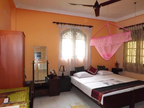 Gallery image of Holiday Nest Bed & Breakfast in Wadduwa