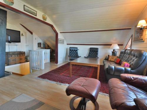 Ruang duduk di Stunning Home In Hamburgsund With 3 Bedrooms And Wifi