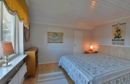 Katil atau katil-katil dalam bilik di Stunning Home In Hamburgsund With 3 Bedrooms And Wifi