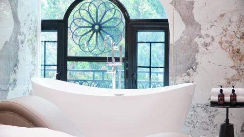 Fotografie z fotogalerie ubytování Romeo Villa Hotel HN - by BAY LUXURY v Hanoji