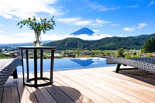 ヴィラから撮影された、または一般的な山の景色